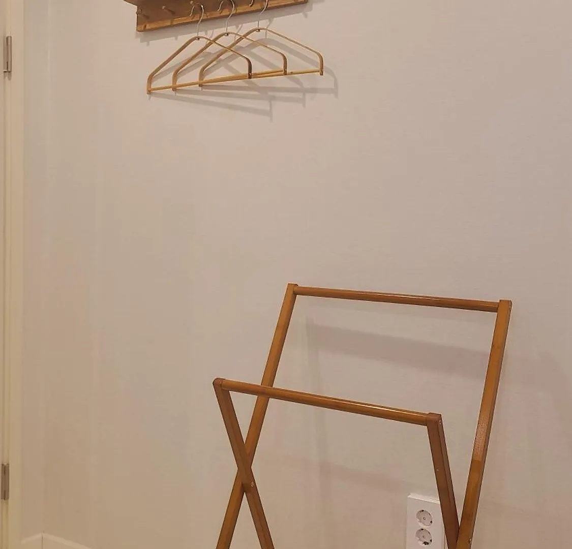 Daire Open Sale, Song Stay Park, Airport Railroad, Hongdae Station, Yeontral Park, 7 People, Queen Bed, Air Conditioner In Each Room, Dryer, Wifi, Foreigners Only Seul